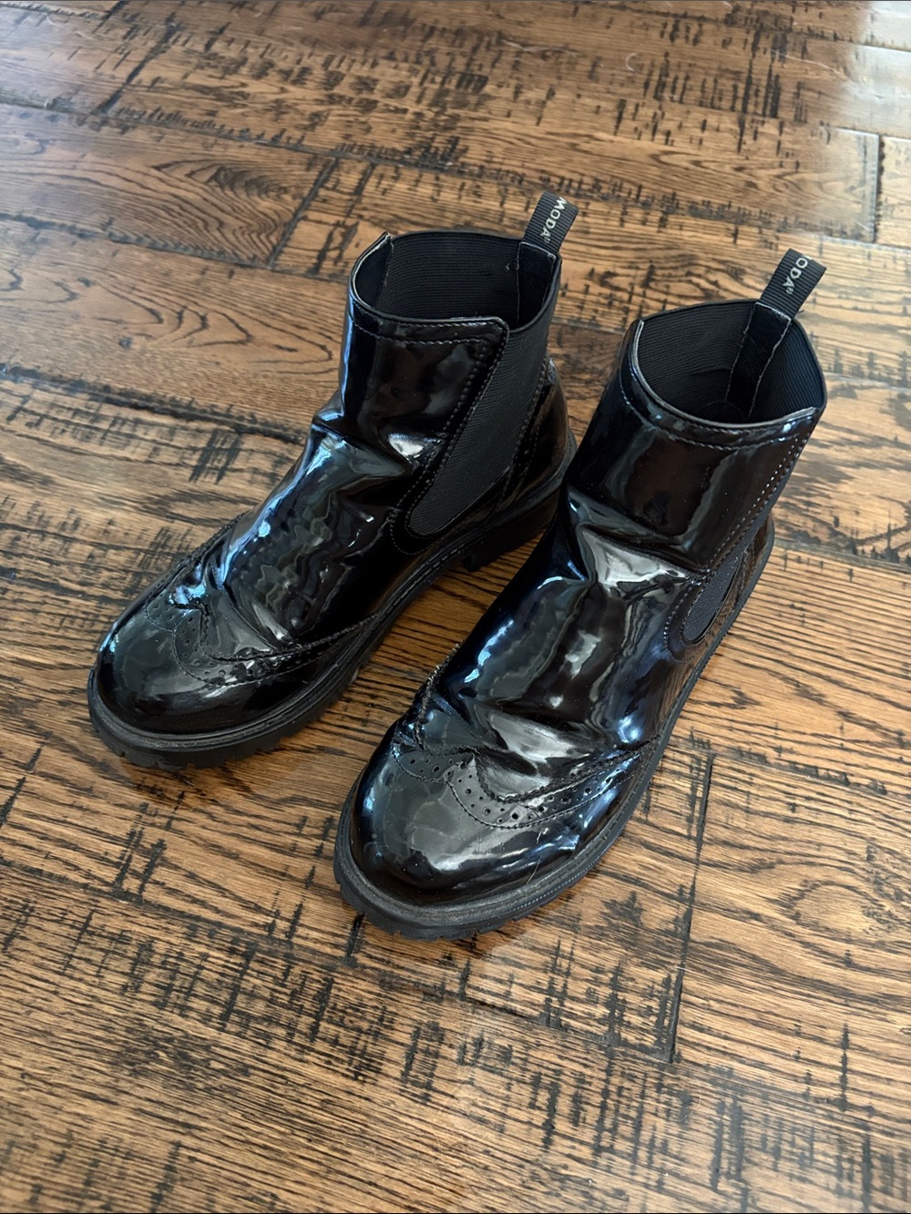 Black Patent Chelsea Dress Boots - Unbranded